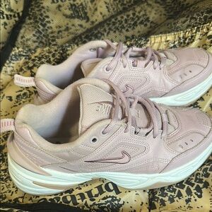 Nike Women's Light Pink Sneakers